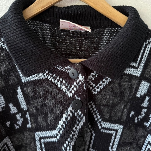 Vintage SNAP Geometric Knit Grandpa Sweater - Picture 4 of 11